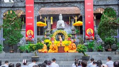 Đông đảo Phật tử hành hương về Fansipan mùa Phật đản