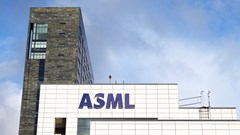 ASML thưởng 20.000 euro giữ chân nhân viên: Cuộc đua nhân lực chip tăng nhiệt