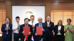 Việt Nam - Cuba ký kết thỏa thuận hợp tác trong lĩnh vực xuất bản và phát triển văn hóa đọc