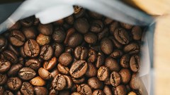 Giá cà phê hôm nay 2.11: Lao dốc mạnh sau chuỗi ngày tăng