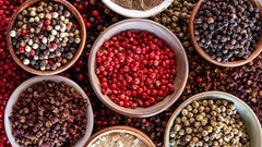 Giá tiêu hôm nay 27.11: Bật tăng tới 2.000 đồng/kg, thị trường nội địa vượt mốc 150.000 đồng/kg