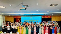 Để tiếng Việt sống cùng thế hệ trẻ kiều bào