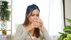Rõ ràng không ăn nhiều nhưng vẫn béo: BS Nhật chỉ điểm 7 thói quen gây tăng cân