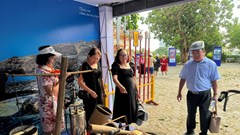 Triển lãm trưng bày gần 200 hiện vật, hình ảnh, tư liệu văn hóa biển, đảo