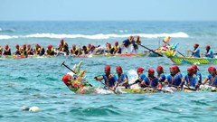 Hấp dẫn Hội đua thuyền truyền thống tứ linh ở đảo Lý Sơn