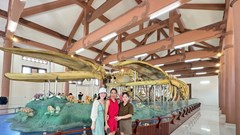 Nhà trưng bày bộ xương cá ông đảo Lý Sơn hút khách
