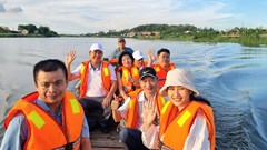 Khai phá tiềm năng du lịch trên sông Trà Bồng