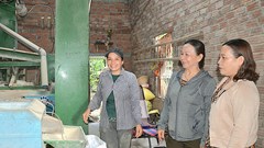 Phụ nữ huyện Nghĩa Hành học Bác, đoàn kết giúp nhau thoát nghèo