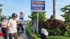 Tháo dỡ, xử lý biển quảng cáo “VNVC tiêm chủng” sai quy định
