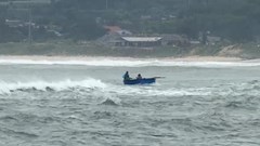 Lập biên bản một ngư dân do không chấp hành lệnh cấm biển