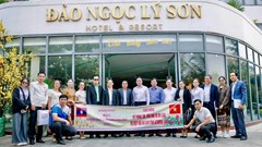 Hiệp hội Du lịch Attapeu - Lào giao lưu, khảo sát các điểm du lịch ở Lý Sơn