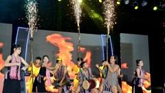 Khai mạc Không gian trưng bày văn hóa Hrê gắn với phát huy giá trị Di tích quốc gia đặc biệt