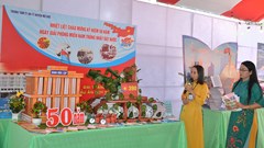 Ấn tượng Hội thi Xếp sách nghệ thuật “Quảng Ngãi – Đất mẹ anh hùng”