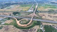 Hoàn thiện nút giao nối cao tốc Đà Nẵng - Quảng Ngãi với Khu kinh tế Dung Quất
