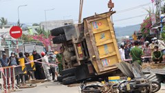 Thêm một nạn nhân tử vong trong vụ TNGT nghiêm trọng ở Quảng Ngãi