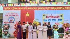 Báo Văn Hóa trao học bổng cho học sinh nghèo Quảng Ngãi