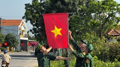 Treo cờ Tổ quốc dịp Lễ công bố Nghị quyết, Quyết định đối với xã, phường, đặc khu