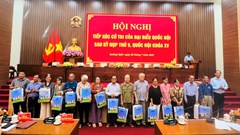 Phó Chủ tịch Quốc hội Trần Quang Phương tiếp xúc cử tri phường Cẩm Thành, Quảng Ngãi
