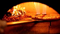 Ẩm thực pizza “lò củi” trên đất Quảng Ngãi