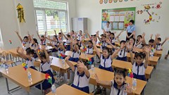 Niềm vui trong ngôi trường mới “Mầm xanh nơi đầu sóng”