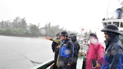 Bộ Tư lệnh Vùng Cảnh sát biển 2 sẵn sàng hỗ trợ ngư dân trên biển