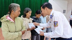 Vùng Cảnh sát biển 2 chia sẻ nghĩa tình với đồng bào dân tộc, tôn giáo dịp Giáng sinh