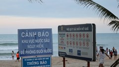 Cứu an toàn 5 học sinh gặp nạn khi tắm biển Mỹ Khê