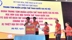 Trung tâm HLTTQG Hà Nội quyên góp ủng hộ đồng bào bị ảnh hưởng do bão, lũ