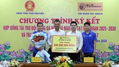 Tập đoàn T&T Group thưởng 560 triệu đồng cho CLB bóng đá nữ Thái Nguyên T&T