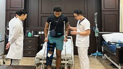 Xuân Son và Hồ Tấn Tài tích cực tập hồi phục