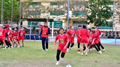 Thắp ước mơ tỏa sáng cho các nữ cầu thủ