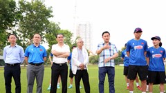 Phó Chủ tịch VFF Trần Anh Tú thăm, động viên đội tuyển Việt Nam