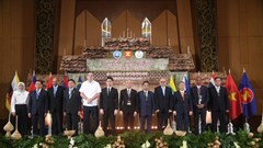 Tạo “nhịp cầu” sang AMMS-8