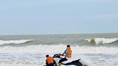 Ba học sinh gặp nạn khi tắm biển, hai em tử vong thương tâm