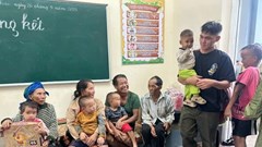 Hàng trăm hộ dân vùng nguy hiểm được sơ tán khẩn cấp trong mưa lớn