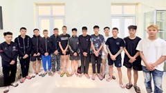 Hàng chục thanh niên mang hung khí hỗn chiến, náo loạn phố biển trong đêm