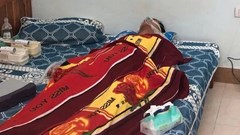 Một học sinh lớp 10 bị nhóm bạn lớp 11 xông vào lớp hành hung, nguy kịch