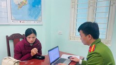 Giả mua vàng, “đánh tráo” nhẫn thật trong tích tắc: Công an lần ra thủ phạm sau 2 giờ