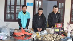 Triệt phá xưởng pháo lậu tự chế giữa khu dân cư