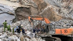 Tạm dừng mỏ đá sau vụ sạt lở khiến 3 công nhân tử vong