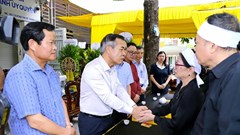 Đoàn đại biểu tỉnh Thanh Hóa tiễn biệt Anh hùng Ngô Thị Tuyển