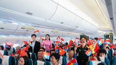 Chuyến bay đặc biệt kỷ niệm 51 năm Ngày Giải phóng miền Nam