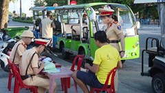 Siết chặt hoạt động xe điện phục vụ du lịch ở Đồng Hới