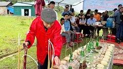 Phục dựng lễ cúng giang sơn của đồng bào Rục dân tộc Chứt