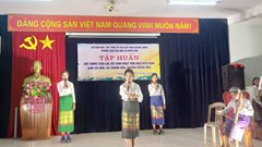 Xây dựng Câu lạc bộ sinh hoạt văn hóa của đồng bào Chứt