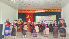 Gìn giữ bản sắc văn hoá Bru - Vân Kiều ở bản Hang Chuồn - Nà Lâm