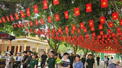 19.5, về thăm quê Bác