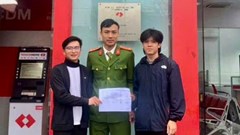 Trả lại gần nửa tỉ đồng cho người chuyển khoản nhầm