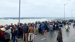 Xót xa tìm thấy hai thi thể mất tích trên sông Lam