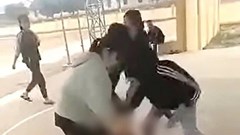 Nghệ An: Xác minh vụ nữ sinh bị đánh hội đồng tại sân bóng